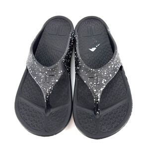 Telic Energy Flip Flop Womens 6 2XS Midnight Black White Splash
